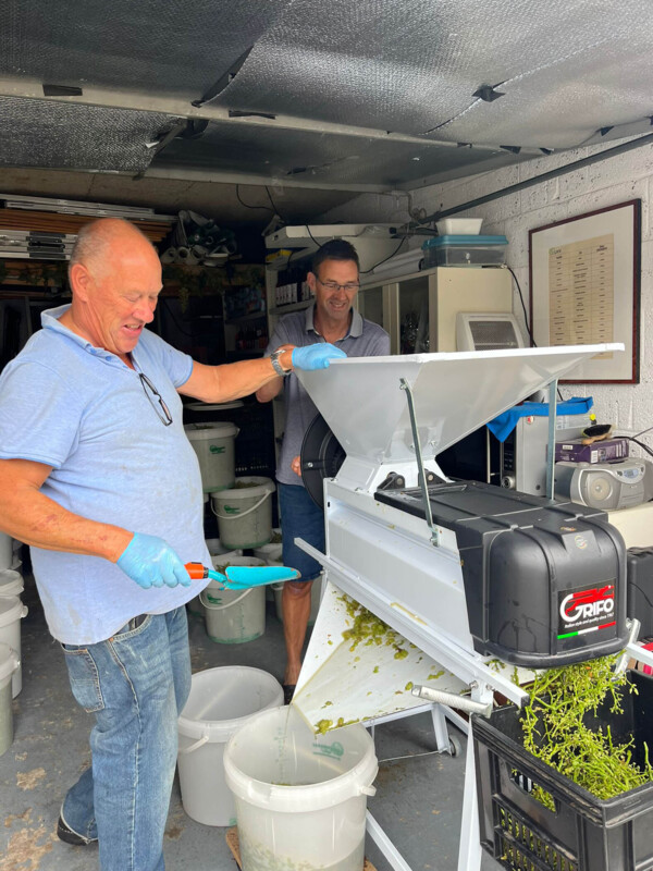 IMG_20230925_WA0005_kneuzer_aan_het_werk.jpg